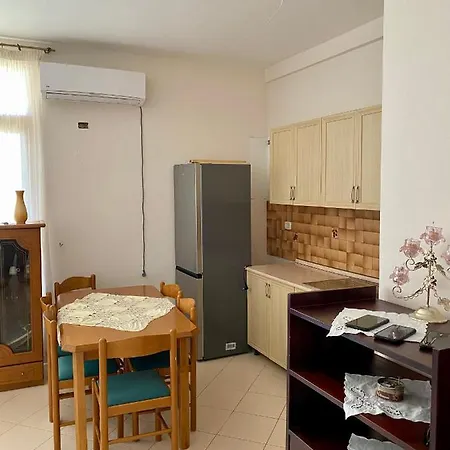 Kleri Apartment *