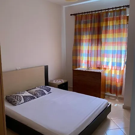 Apartment Kleri *