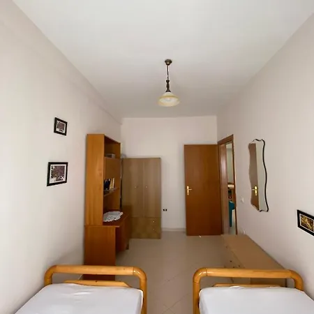 Kleri Apartment